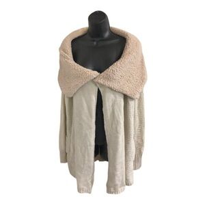 BCBG Max Azria cream faux shearling lined oversized collar cardigan size Large‎
